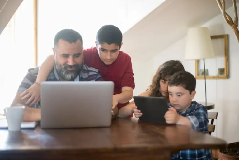 Family Lifestyle Blog Ideas Parents Actually Search For