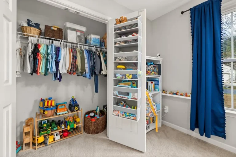 How to Organize Toys in Small Spaces