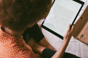 Reader intent around voomixi.com: informational, commercial, or navigational?
